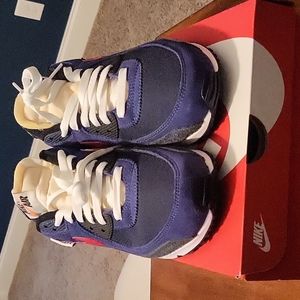 Nike Air Max 90 SE size 10.5 men's 12 women's